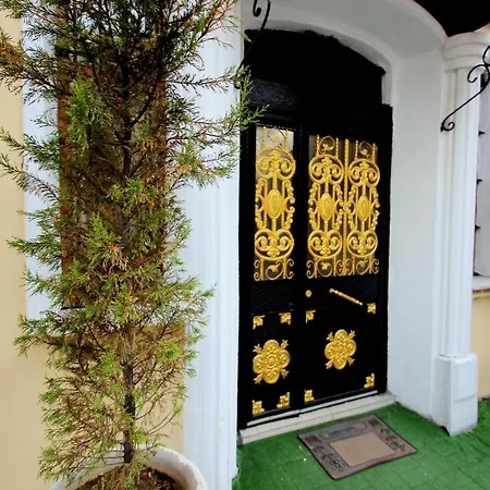 Sur 2 Hotel 3*